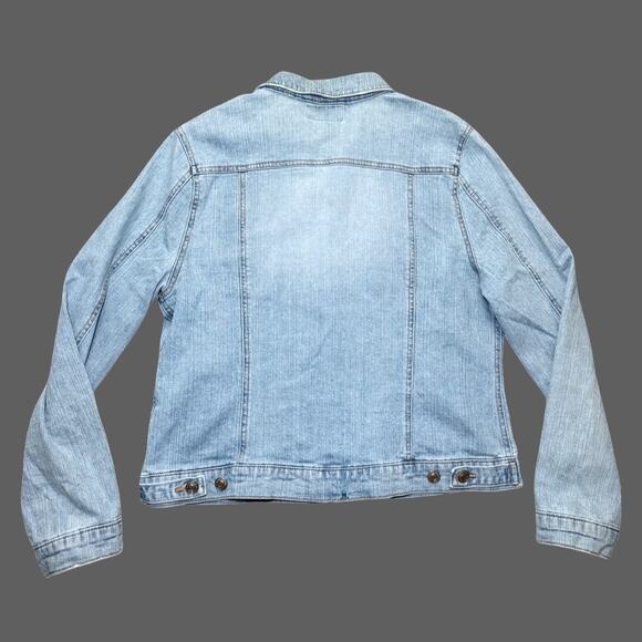 Route 66 Women’s Light Wash Denim Trucker Jacket Size Large - Picture 4 of 6